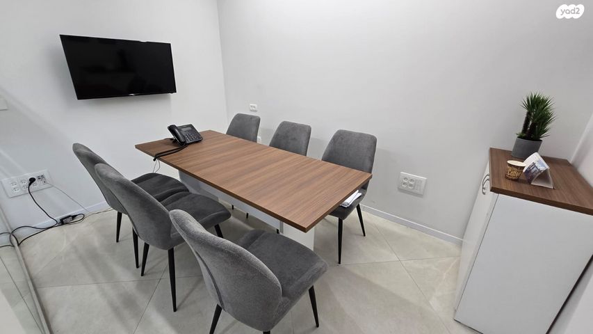 משרדים, אזור תעשיה נווה נאמן, הוד השרון