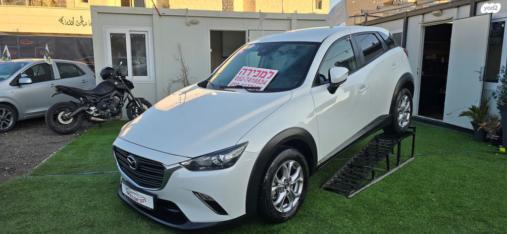 מודעת רכב מאזדה CX-3