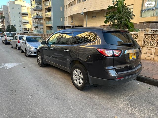 שברולט טראוורס