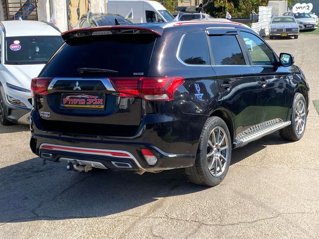 מיצובישי אאוטלנדר