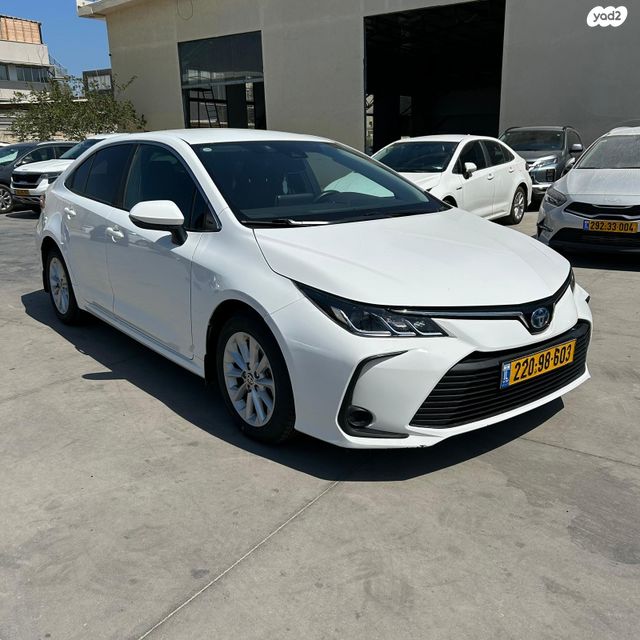 מודעת רכב טויוטה קורולה 2