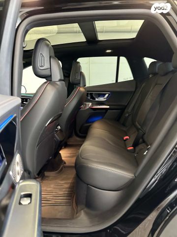 מרצדס-בנץ EQE SUV