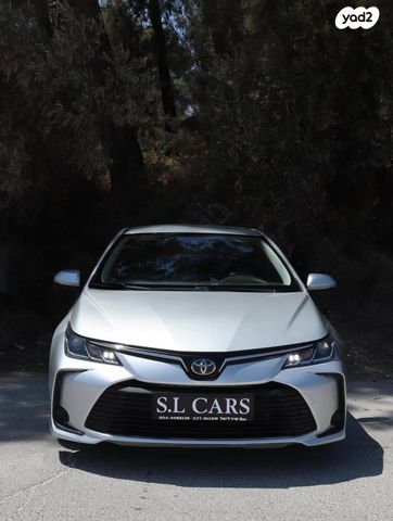 טויוטה קורולה