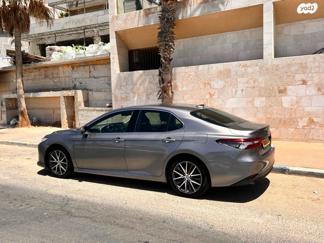 מודעת רכב טויוטה קאמרי