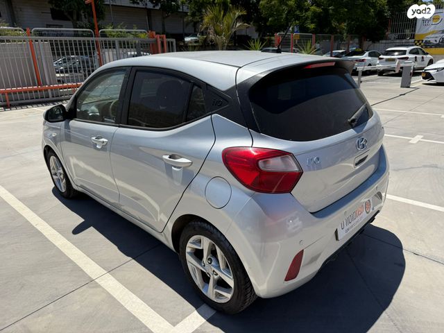 יונדאי i10