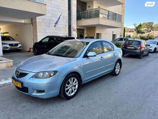 מודעת רכב מאזדה 3
