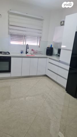 דירה, חיים וייצמן 26, נוף הגלעד, בית שאן