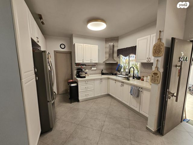 דירת גן, הורד 12, בני עי''ש, בני עי"ש