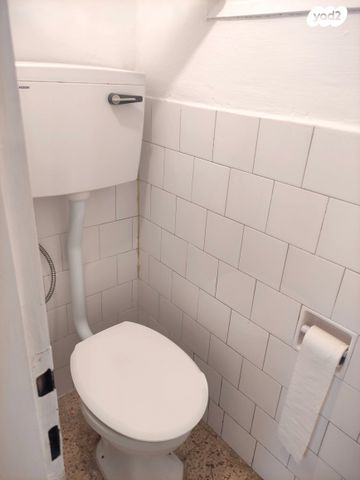 דירה, הרב אברהם יצחק הכהן קוק 50, הר שלום, בני ברק