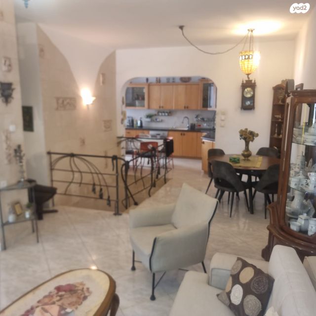 בית פרטי/ קוטג', רחל, מרכז העיר, סביניה, הוותיקה, קרית ביאליק