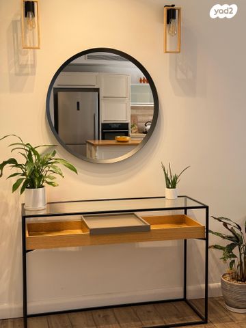 דירה, הרצליה