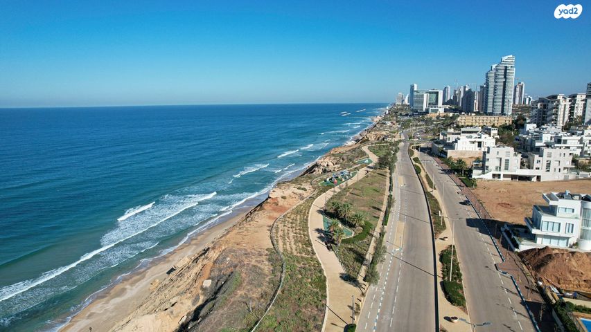 בית פרטי/ קוטג', בני בנימין 30, גלי הים, נתניה