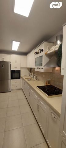 דירה, הרב נורוק, קרית הרצוג, בני ברק