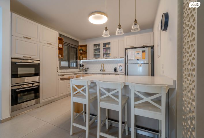 דירת גן, יקינטון 4, הפרחים, חריש