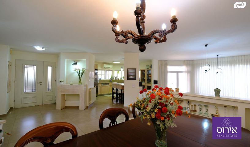 בית פרטי/ קוטג', כפר ורדים