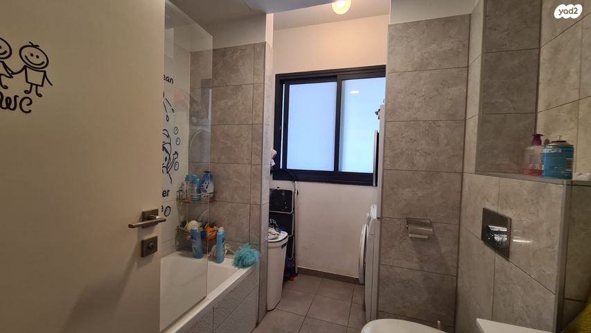 דירה, אבנר חי שאקי, גילה, ירושלים