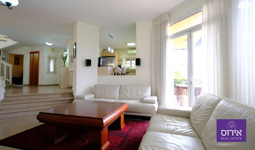 בית פרטי/ קוטג', כפר ורדים