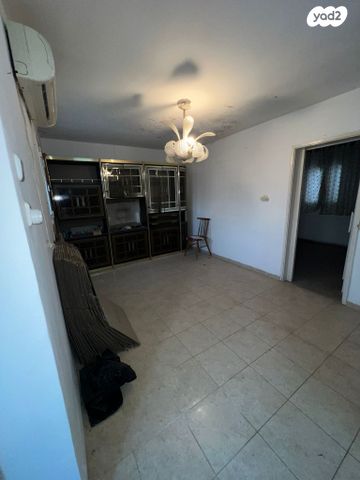 דירה, קרית אתא