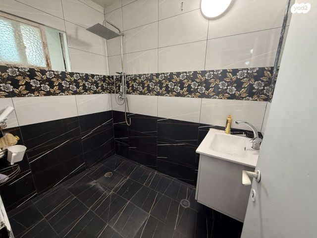 דירה, הרב אברהם הלל, ויצמן, רמלה