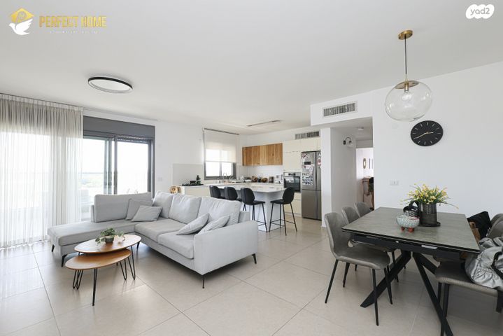 דירה, אהבת אדם, שרונה, כפר יונה