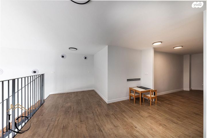 דירת גן, חולון