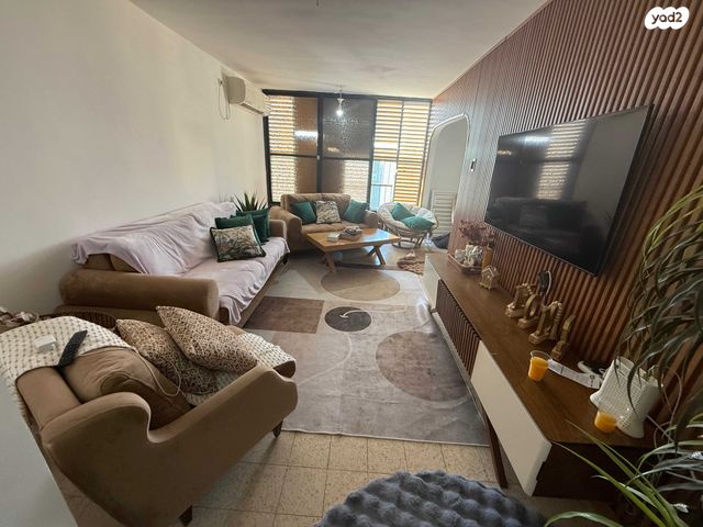 הרב אברהם הלל 