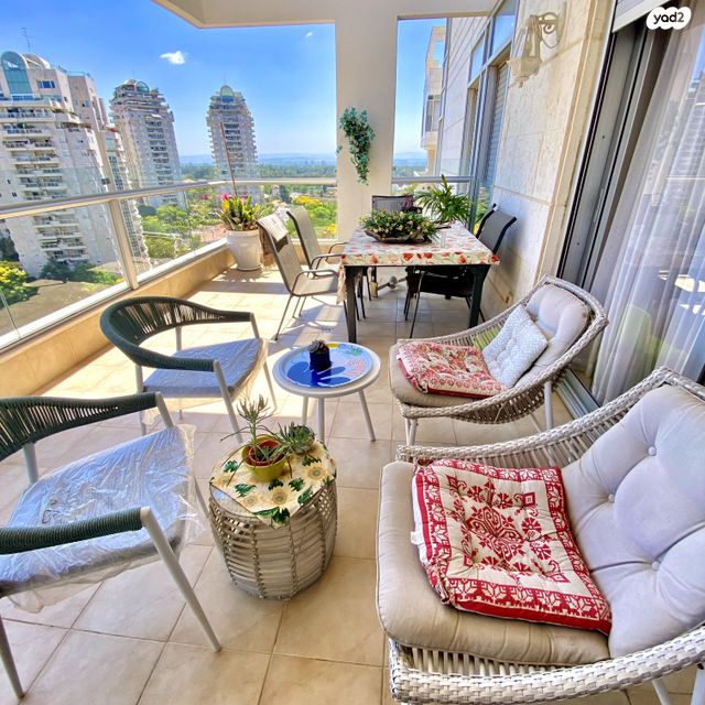 גג/ פנטהאוז, השפלה, אלון, רמת השרון