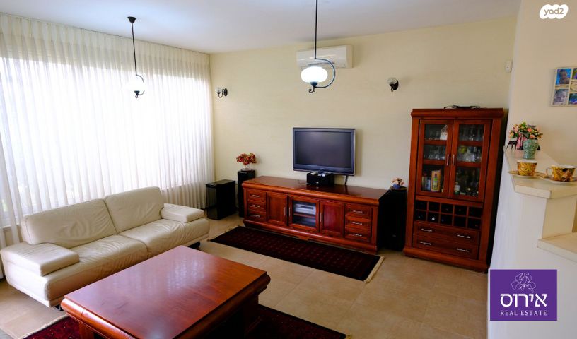 בית פרטי/ קוטג', כפר ורדים