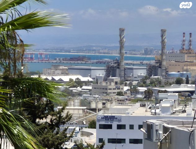 בניין מגורים, חיפה