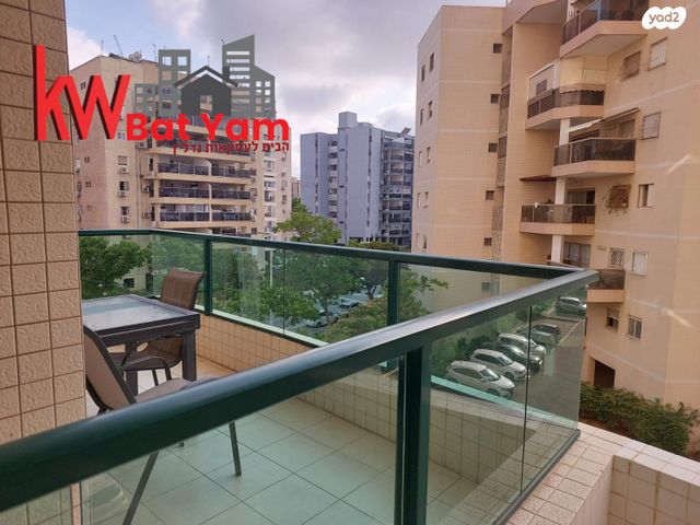 דירה, הרב מיימון 21, באבוב, בת ים