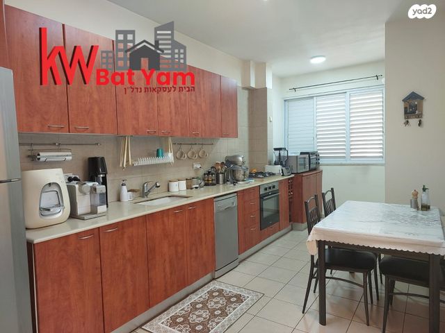 דירה, הרב מיימון 21, באבוב, בת ים