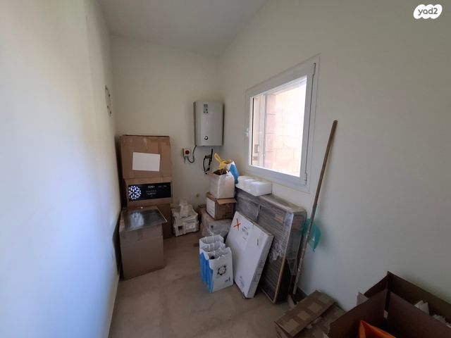 דירה, מרדכי צבי מנה, טלביה, קוממיות, ירושלים