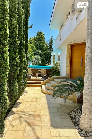 בית פרטי/ קוטג', לוי אשכול, מרכז דרום, רעננה