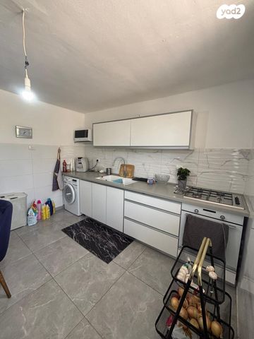 דירה, יציאת אירופה, שכונה ה', באר שבע