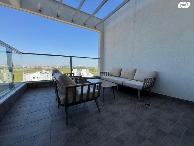 דירה, אלון, בית דגן, בית דגן