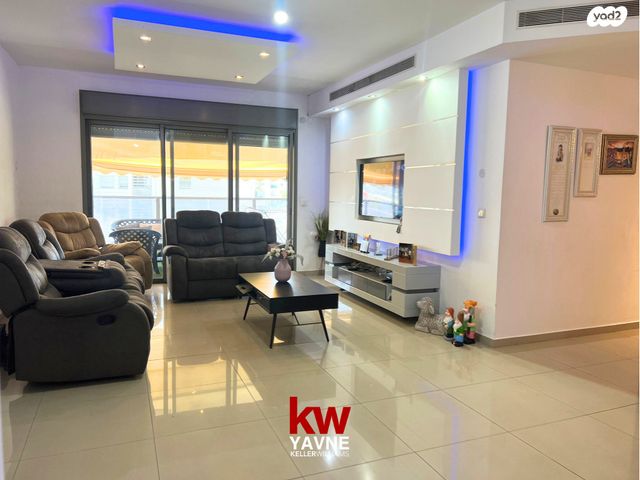 דירה, הדוגית, נאות רבין, יבנה