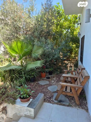 בניין מגורים, חיפה