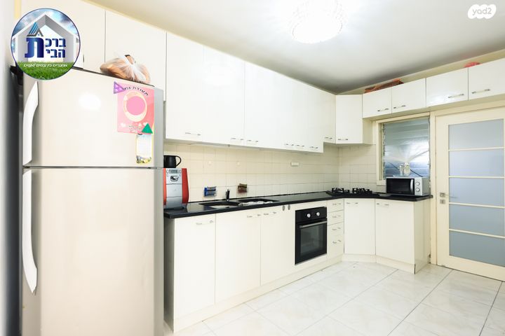 גג/ פנטהאוז, כ"ט בנובמבר, אשדוד