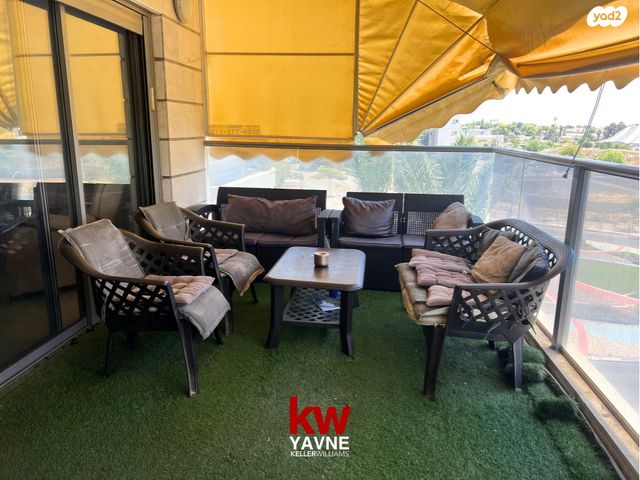 דירה, הדוגית, נאות רבין, יבנה