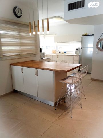 דו משפחתי, בנה ביתך, קדימה צורן