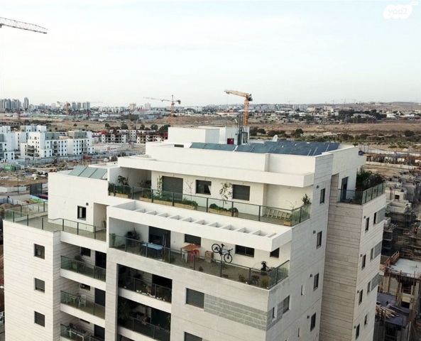 גג/ פנטהאוז, נחל קדרון, פארק הנחל, באר שבע