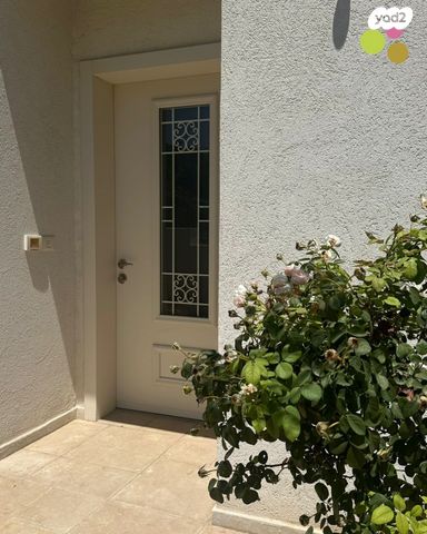 דו משפחתי, בנימינה גבעת עדה