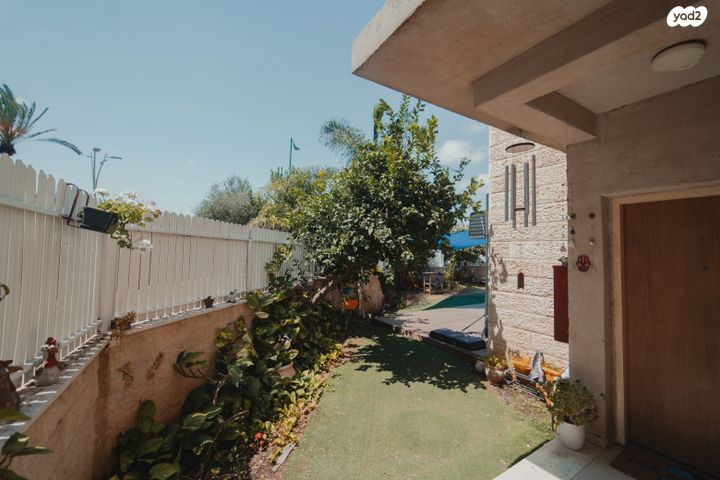 דירת גן, ניצנים, אחוזת דניה, חדרה