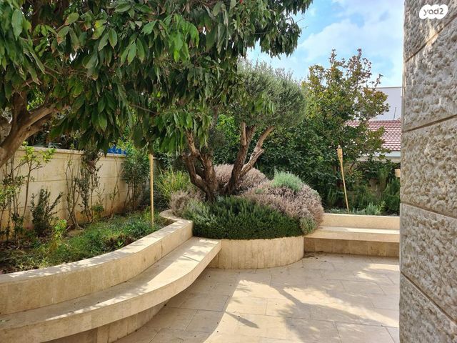 רבי יהושע 35