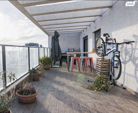 גג/ פנטהאוז, נחל קדרון, פארק הנחל, באר שבע