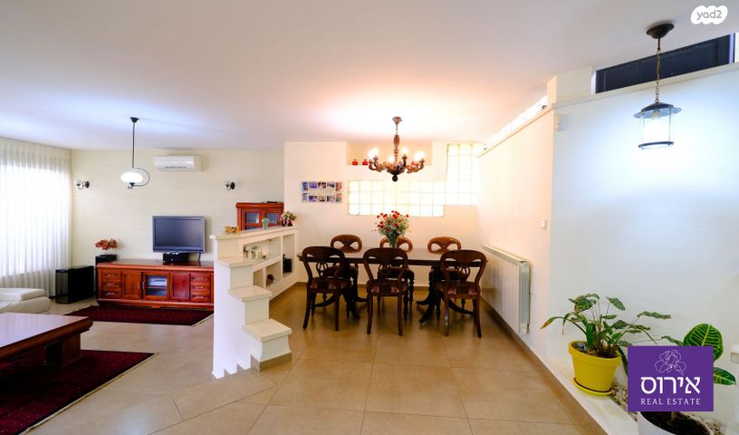 בית פרטי/ קוטג', כפר ורדים