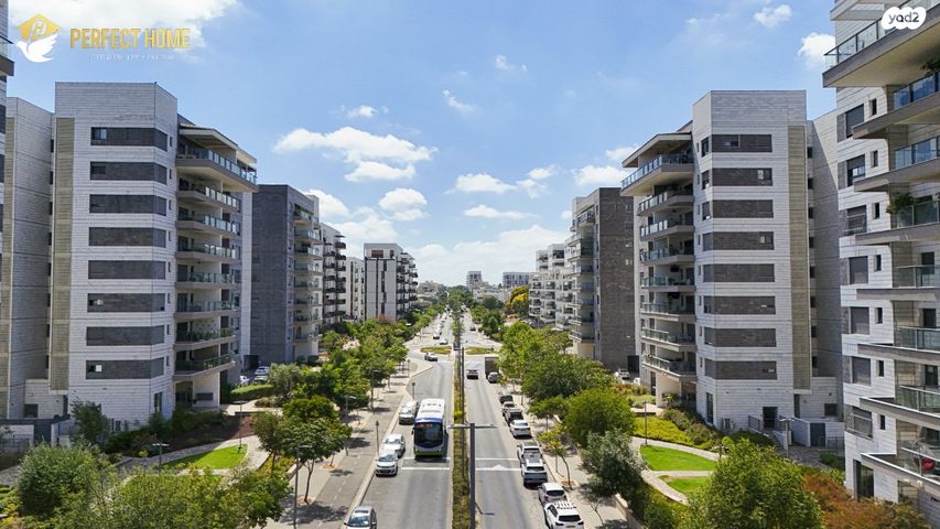 דירה, אהבת אדם, שרונה, כפר יונה