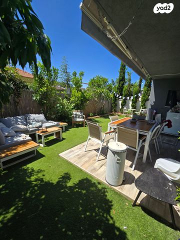 דירת גן, תל מונד