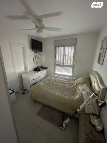 דירה, אהרון כהן, חומת שמואל, הר חומה, ירושלים