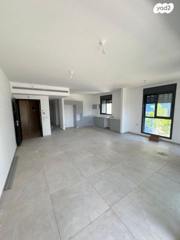 דירה, הפריגטה 21, בת ים